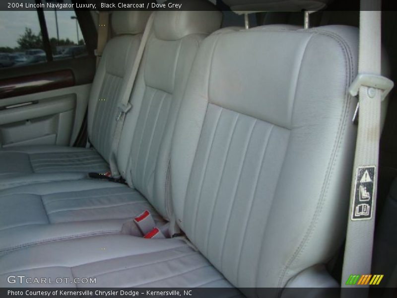 Black Clearcoat / Dove Grey 2004 Lincoln Navigator Luxury