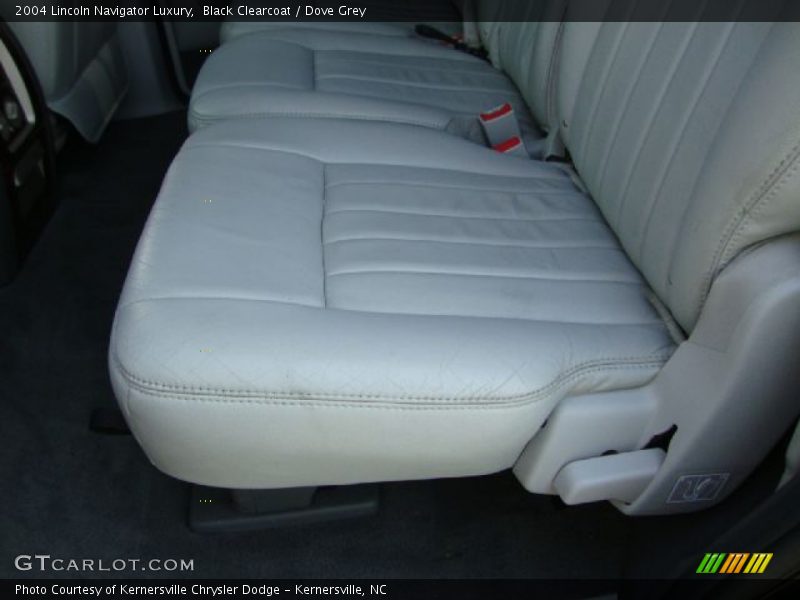 Black Clearcoat / Dove Grey 2004 Lincoln Navigator Luxury
