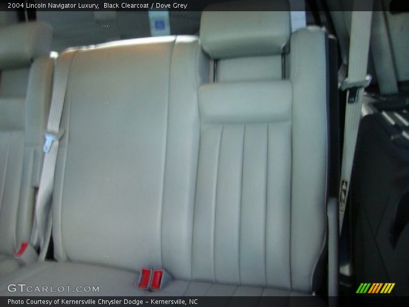 Black Clearcoat / Dove Grey 2004 Lincoln Navigator Luxury