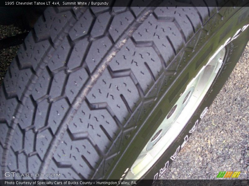 Summit White / Burgundy 1995 Chevrolet Tahoe LT 4x4