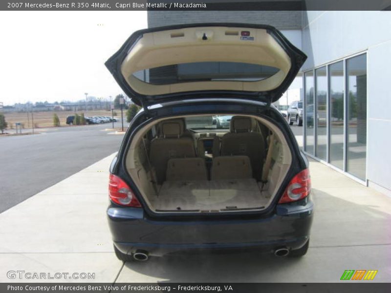 Capri Blue Metallic / Macadamia 2007 Mercedes-Benz R 350 4Matic