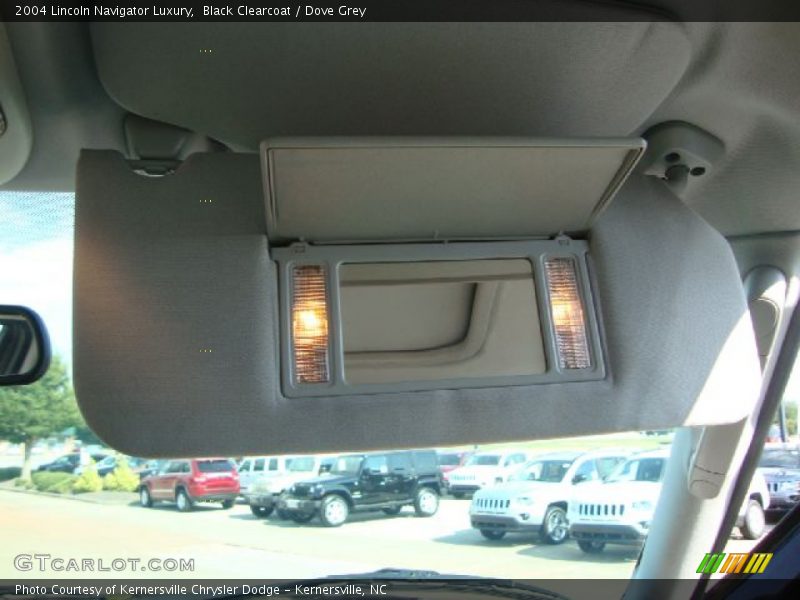 Black Clearcoat / Dove Grey 2004 Lincoln Navigator Luxury
