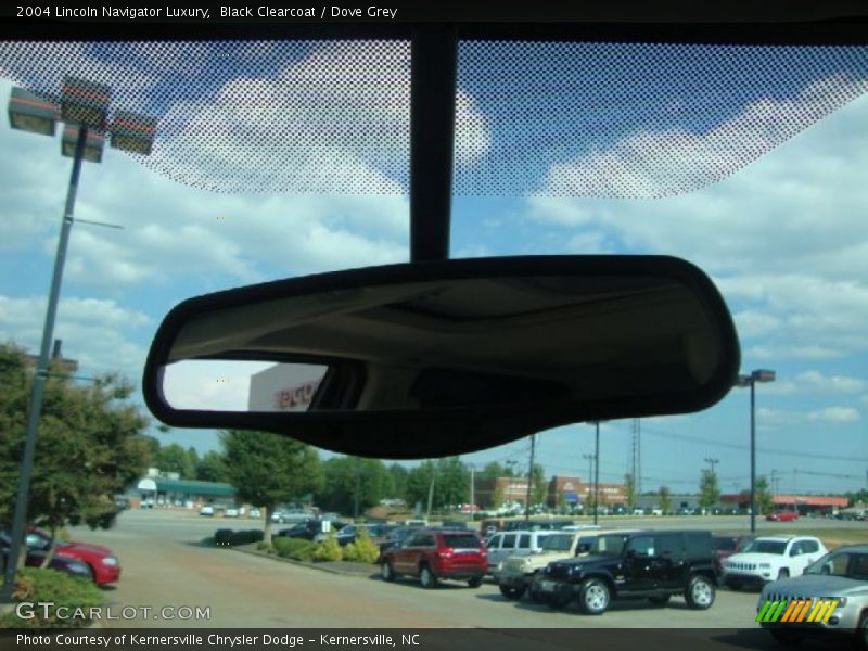 Black Clearcoat / Dove Grey 2004 Lincoln Navigator Luxury