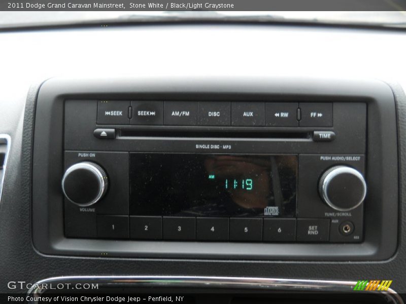 Stone White / Black/Light Graystone 2011 Dodge Grand Caravan Mainstreet