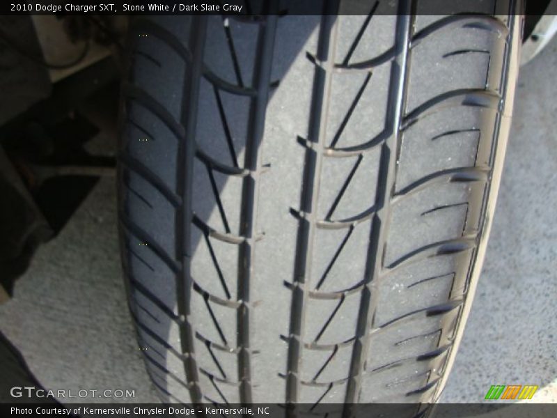 Stone White / Dark Slate Gray 2010 Dodge Charger SXT