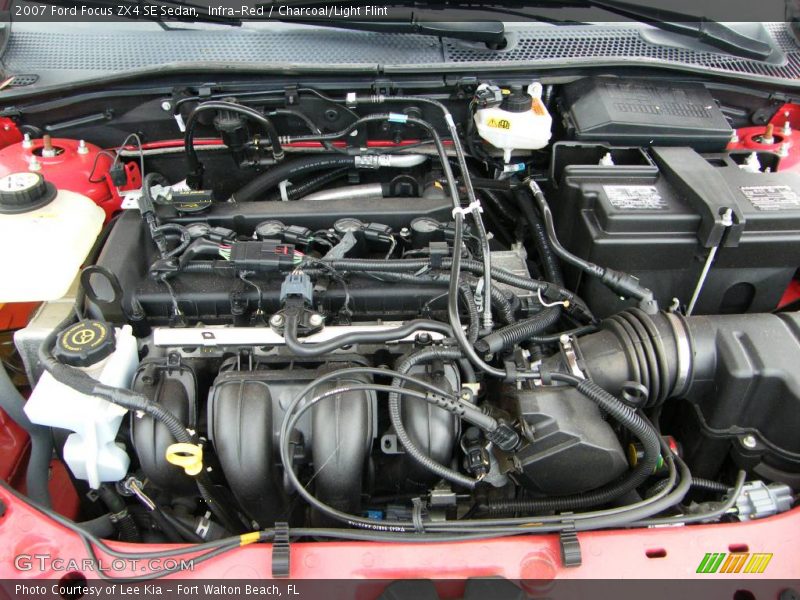 Infra-Red / Charcoal/Light Flint 2007 Ford Focus ZX4 SE Sedan