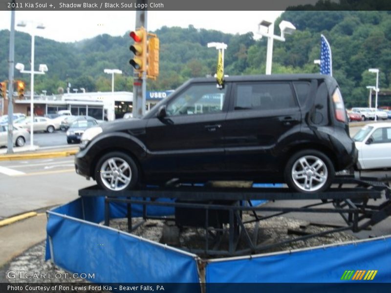 Shadow Black / Black Soul Logo Cloth 2011 Kia Soul +