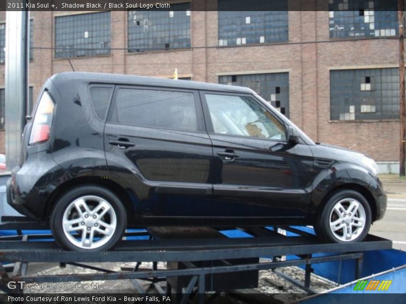 Shadow Black / Black Soul Logo Cloth 2011 Kia Soul +