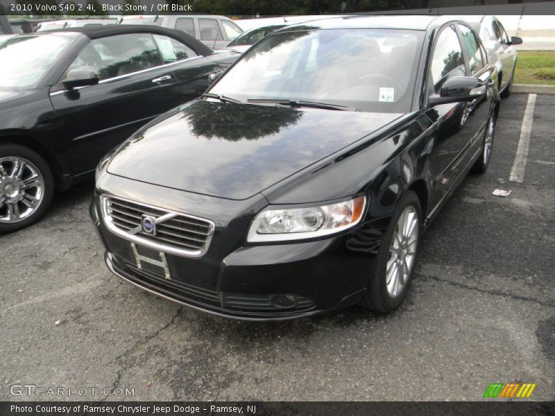 Black Stone / Off Black 2010 Volvo S40 2.4i