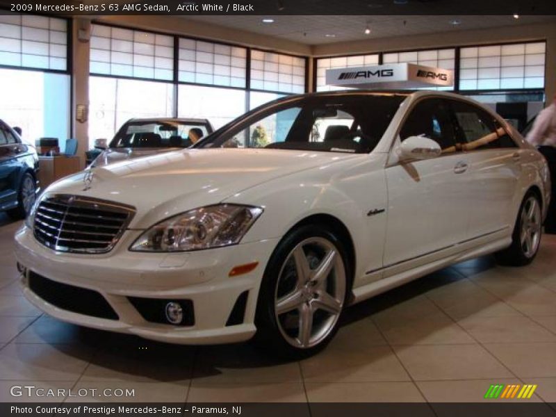 Arctic White / Black 2009 Mercedes-Benz S 63 AMG Sedan