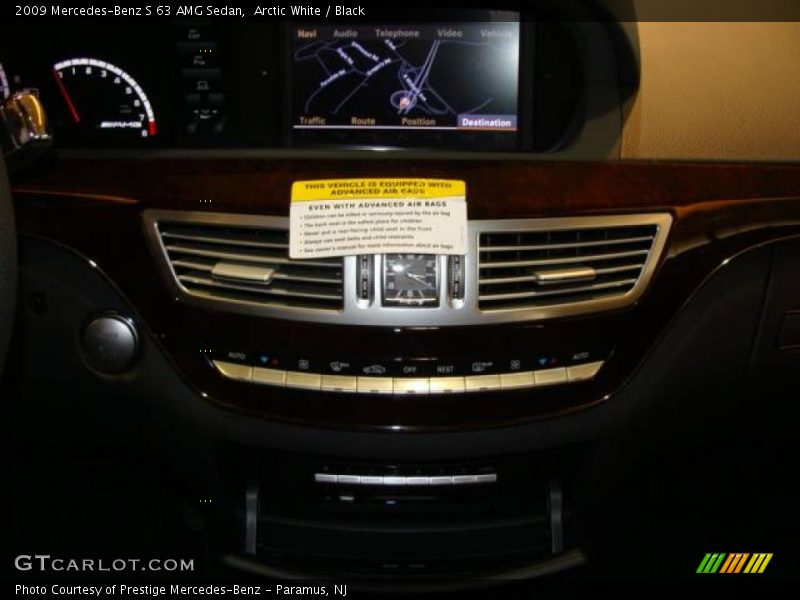 Arctic White / Black 2009 Mercedes-Benz S 63 AMG Sedan