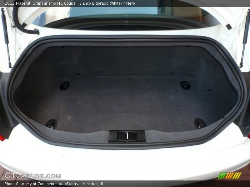 Bianco Eldorado (White) / Nero 2012 Maserati GranTurismo MC Coupe