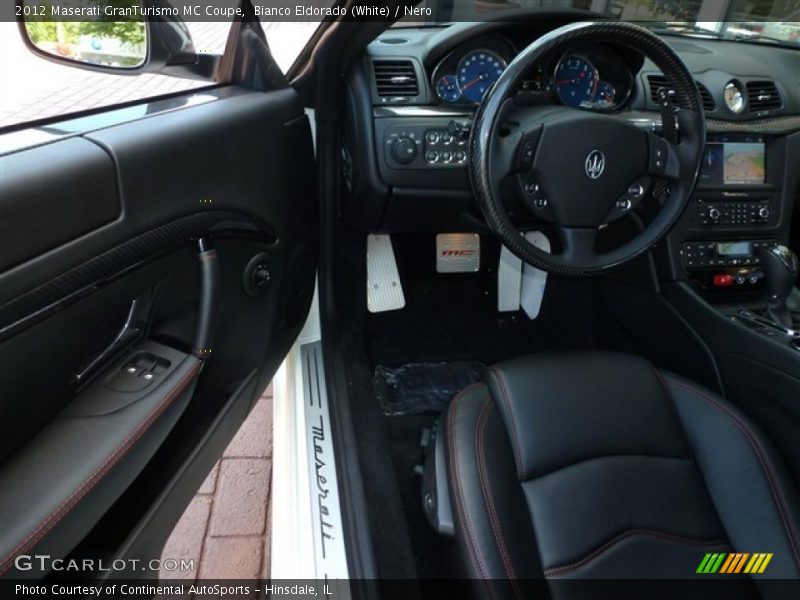 Bianco Eldorado (White) / Nero 2012 Maserati GranTurismo MC Coupe