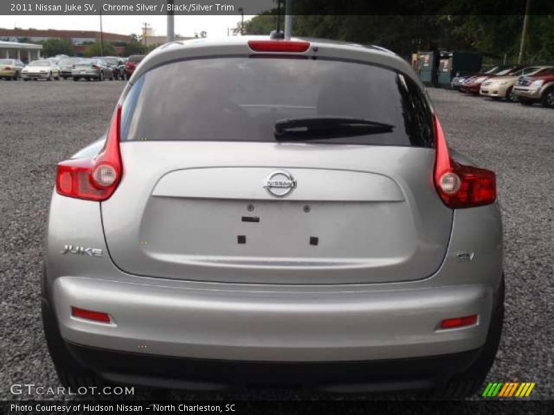 Chrome Silver / Black/Silver Trim 2011 Nissan Juke SV