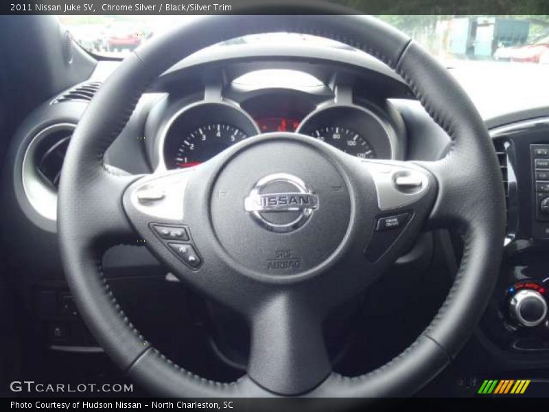 Chrome Silver / Black/Silver Trim 2011 Nissan Juke SV