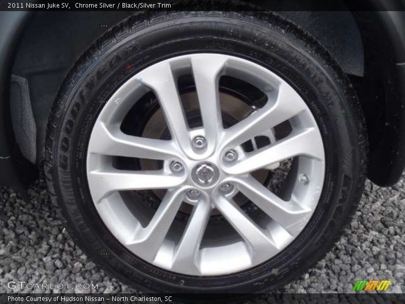 Chrome Silver / Black/Silver Trim 2011 Nissan Juke SV