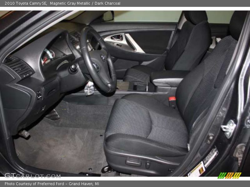 Magnetic Gray Metallic / Dark Charcoal 2010 Toyota Camry SE
