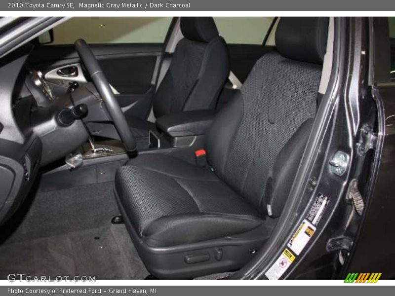 Magnetic Gray Metallic / Dark Charcoal 2010 Toyota Camry SE