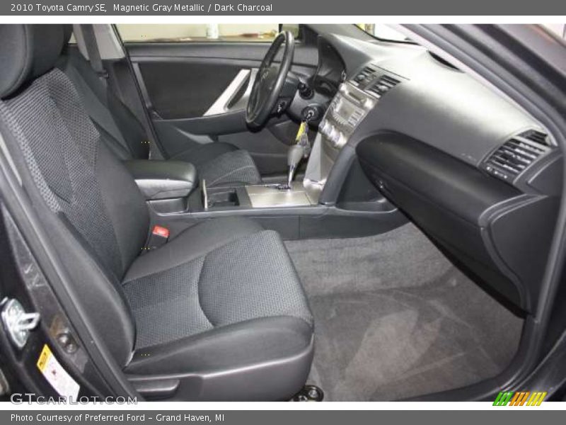 Magnetic Gray Metallic / Dark Charcoal 2010 Toyota Camry SE