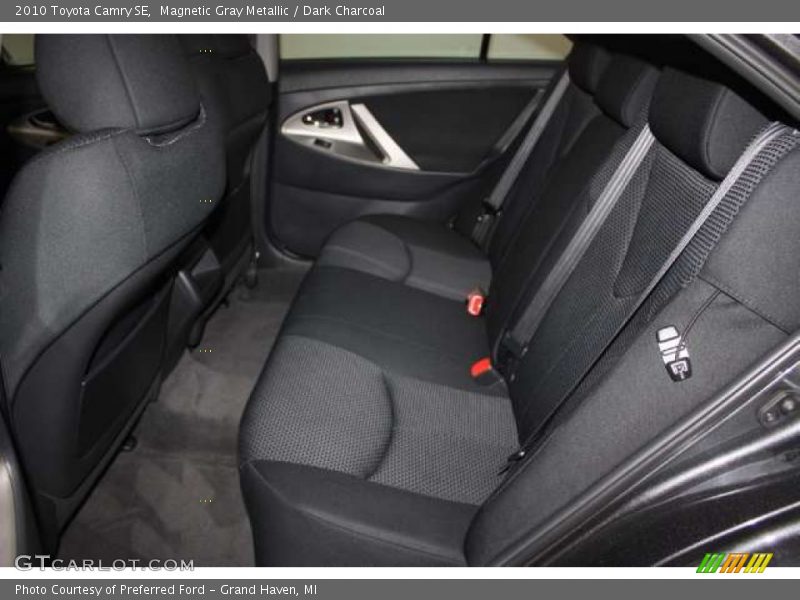 Magnetic Gray Metallic / Dark Charcoal 2010 Toyota Camry SE