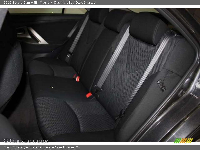 Magnetic Gray Metallic / Dark Charcoal 2010 Toyota Camry SE