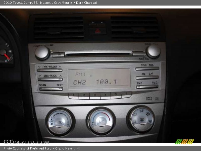 Magnetic Gray Metallic / Dark Charcoal 2010 Toyota Camry SE
