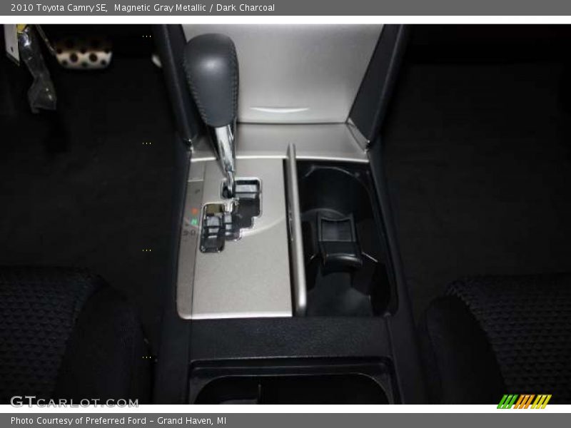 Magnetic Gray Metallic / Dark Charcoal 2010 Toyota Camry SE