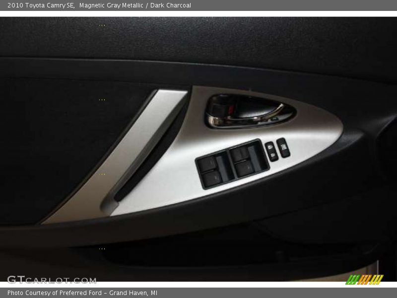 Magnetic Gray Metallic / Dark Charcoal 2010 Toyota Camry SE