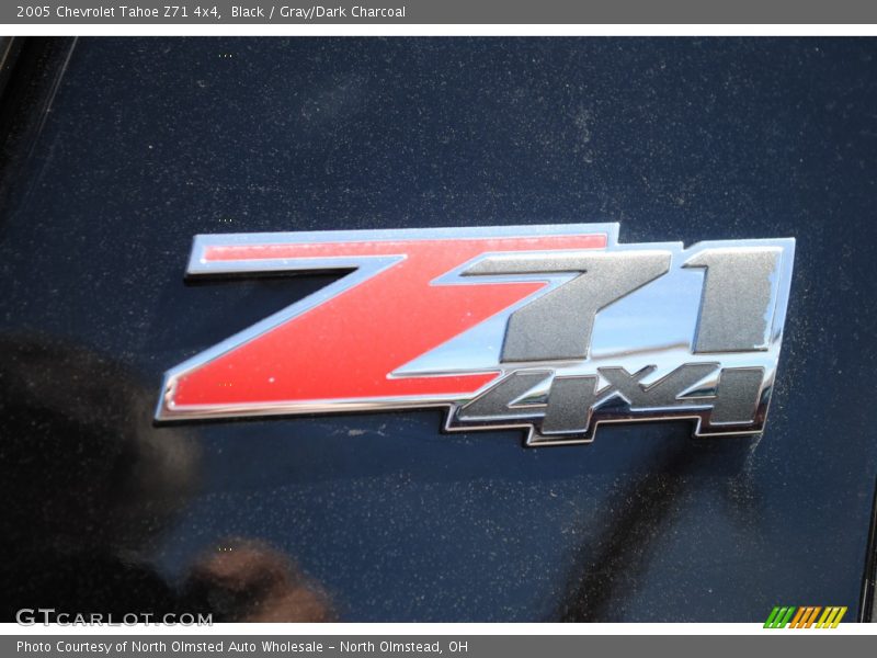 Black / Gray/Dark Charcoal 2005 Chevrolet Tahoe Z71 4x4