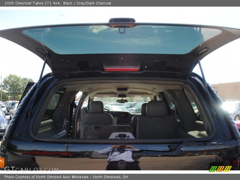 Black / Gray/Dark Charcoal 2005 Chevrolet Tahoe Z71 4x4