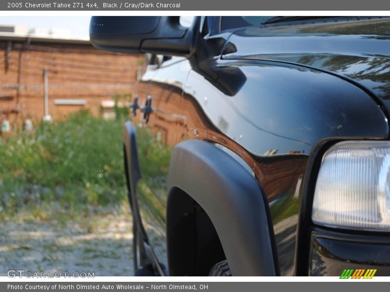 Black / Gray/Dark Charcoal 2005 Chevrolet Tahoe Z71 4x4