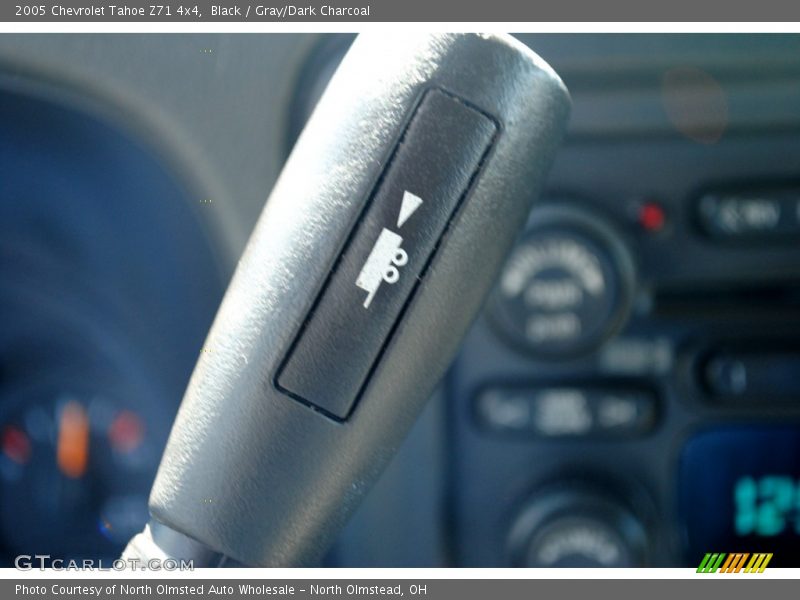 Black / Gray/Dark Charcoal 2005 Chevrolet Tahoe Z71 4x4