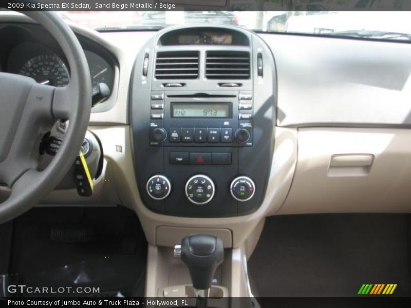 Sand Beige Metallic / Beige 2009 Kia Spectra EX Sedan