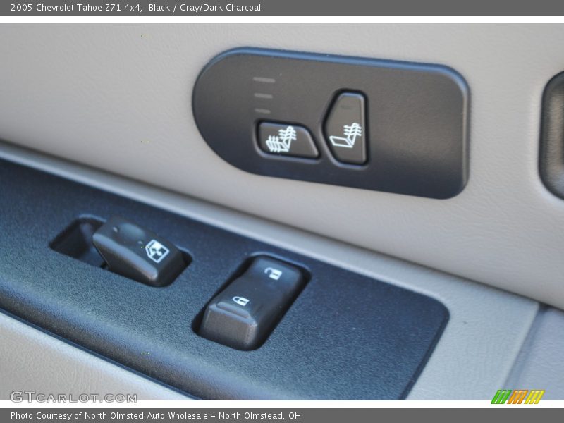 Black / Gray/Dark Charcoal 2005 Chevrolet Tahoe Z71 4x4