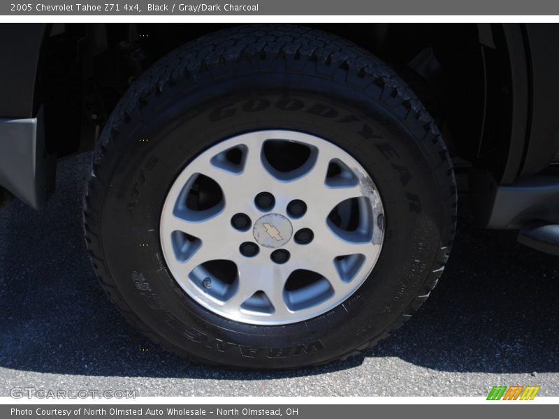 Black / Gray/Dark Charcoal 2005 Chevrolet Tahoe Z71 4x4