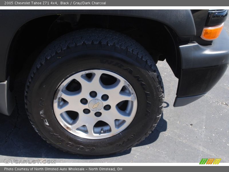 Black / Gray/Dark Charcoal 2005 Chevrolet Tahoe Z71 4x4