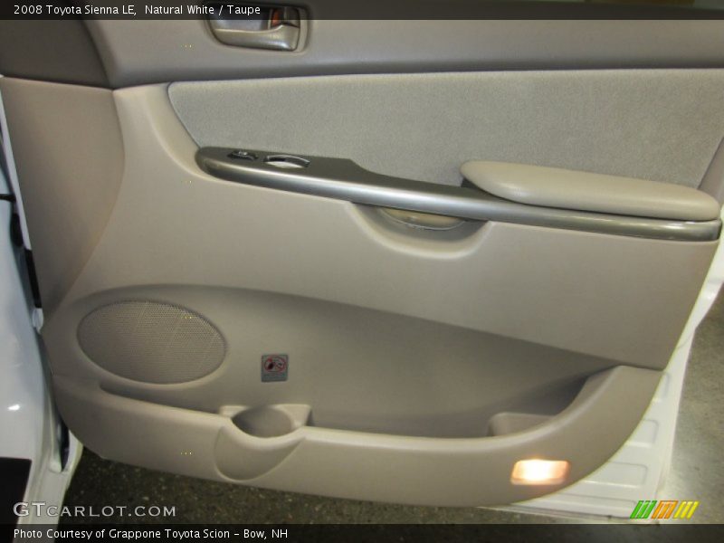 Natural White / Taupe 2008 Toyota Sienna LE