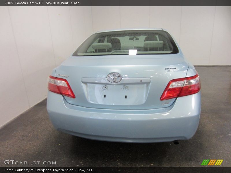 Sky Blue Pearl / Ash 2009 Toyota Camry LE