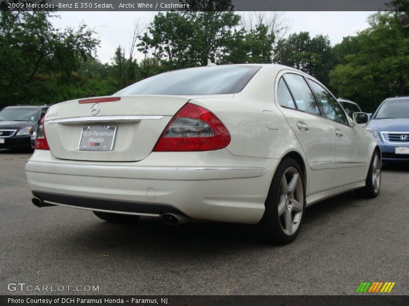 Arctic White / Cashmere 2009 Mercedes-Benz E 350 Sedan