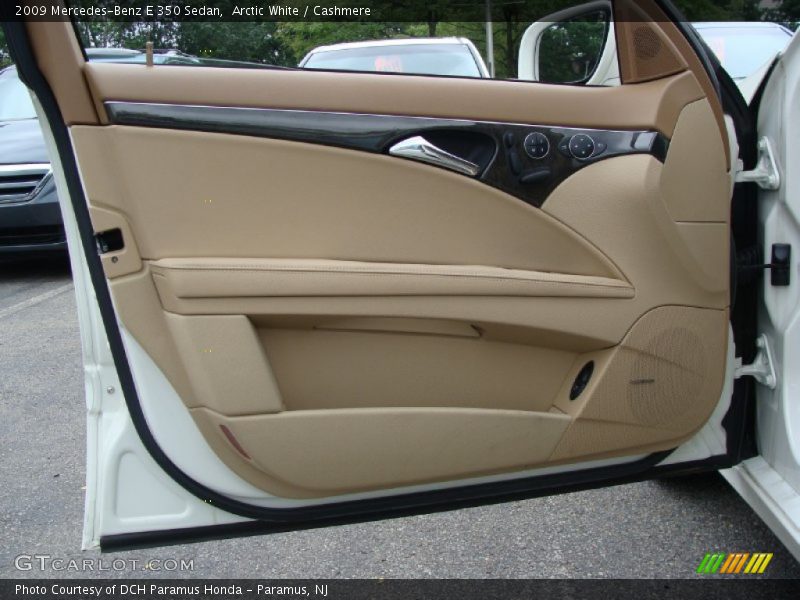 Arctic White / Cashmere 2009 Mercedes-Benz E 350 Sedan