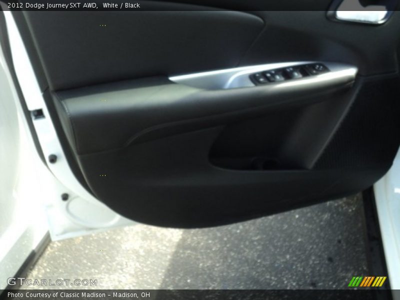 White / Black 2012 Dodge Journey SXT AWD