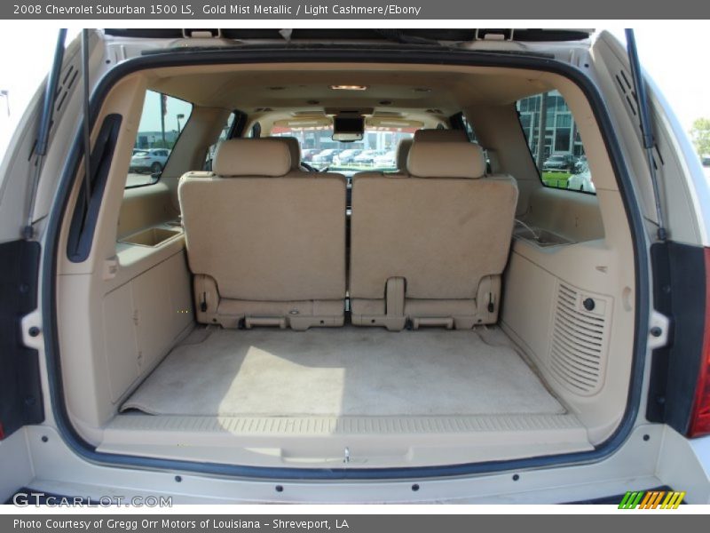  2008 Suburban 1500 LS Trunk