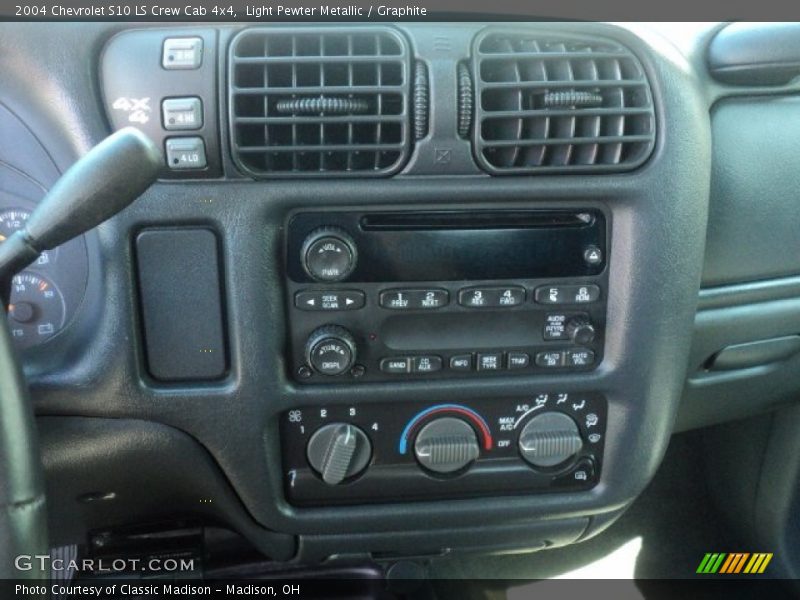 Audio System of 2004 S10 LS Crew Cab 4x4