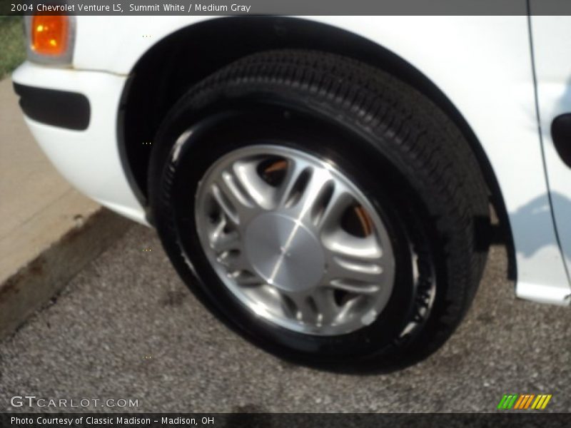 Summit White / Medium Gray 2004 Chevrolet Venture LS
