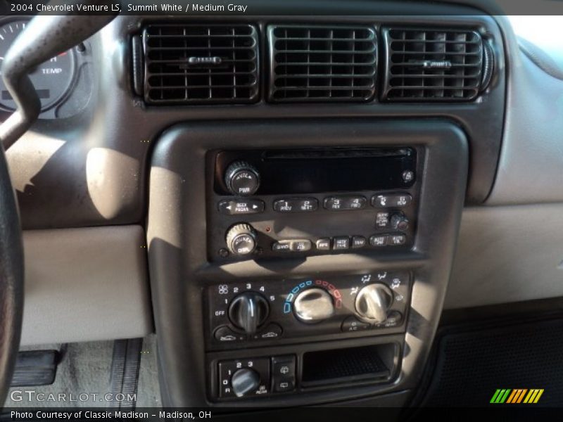 Summit White / Medium Gray 2004 Chevrolet Venture LS