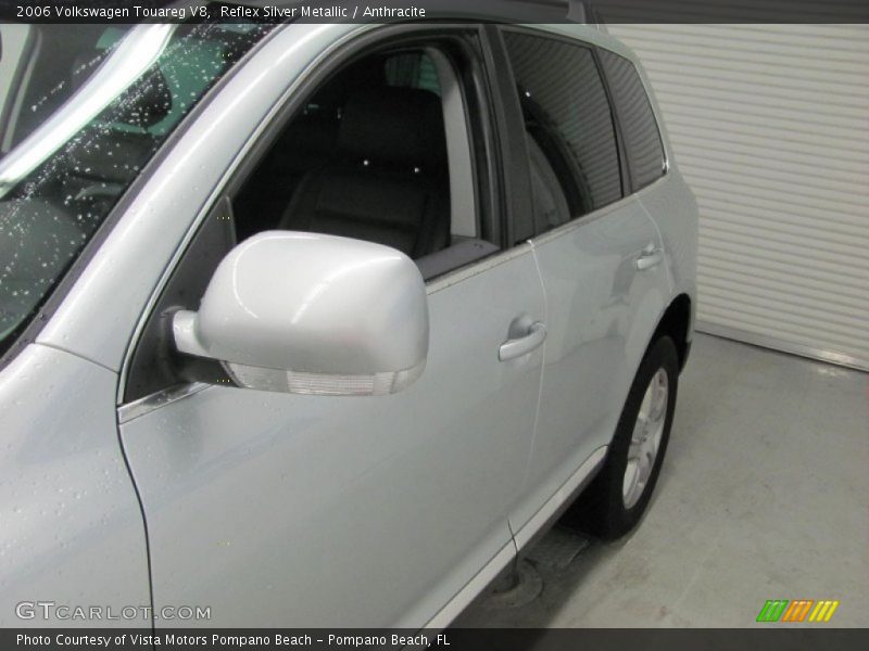 Reflex Silver Metallic / Anthracite 2006 Volkswagen Touareg V8