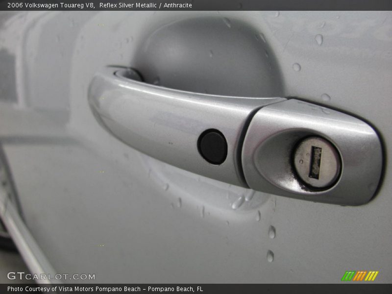 Reflex Silver Metallic / Anthracite 2006 Volkswagen Touareg V8