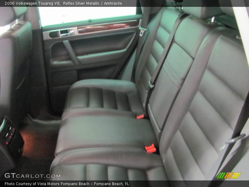 Reflex Silver Metallic / Anthracite 2006 Volkswagen Touareg V8