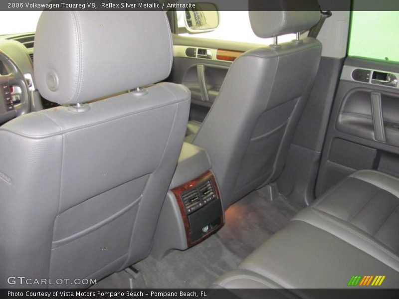 Reflex Silver Metallic / Anthracite 2006 Volkswagen Touareg V8