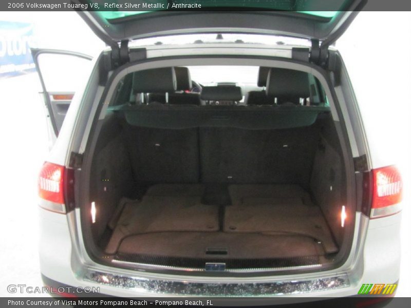 Reflex Silver Metallic / Anthracite 2006 Volkswagen Touareg V8